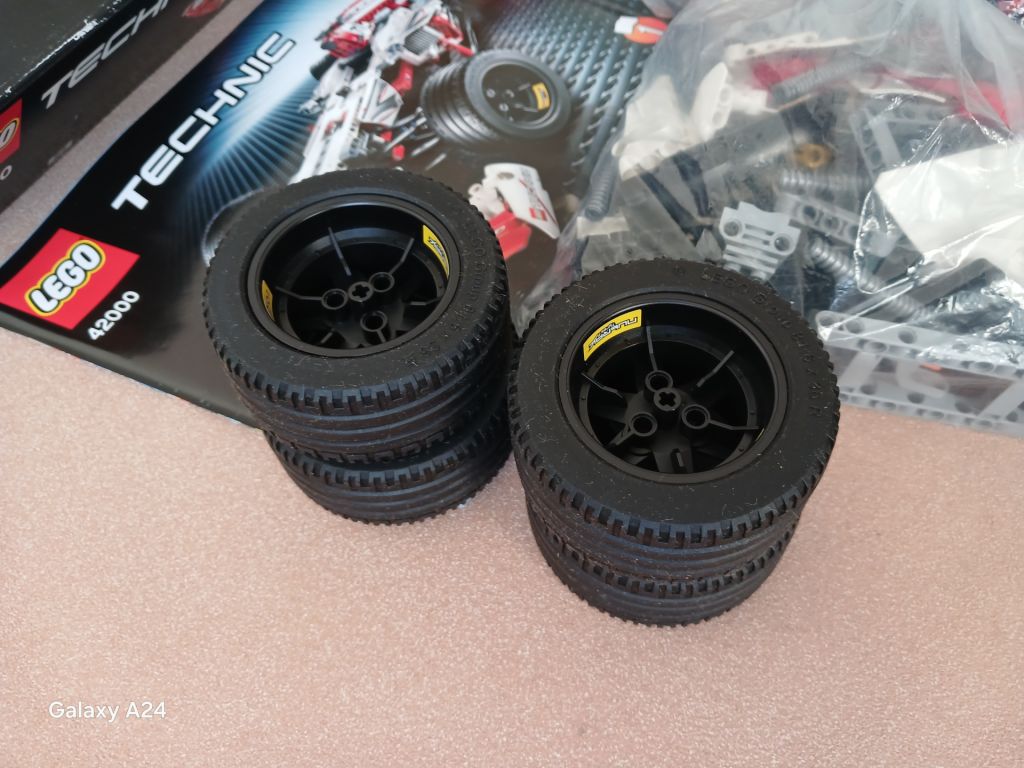 lego 42000 Grand Prix Racer, 2013 рік, 1141дет. - фото фото фото 3
