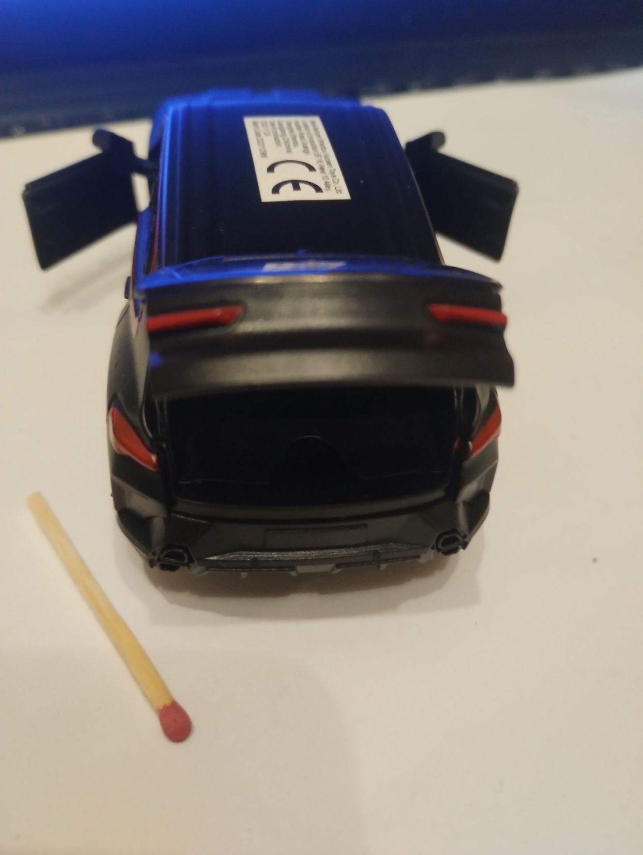 Іграшкова металева машинка, колекційна модель автомобиля BMW XM,  розмір 1/36 - фото фото фото 8