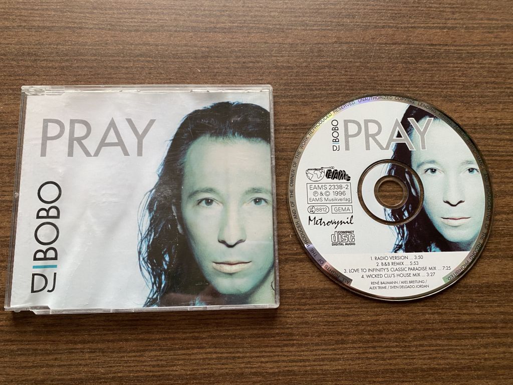 Музыкальный CD Single "DJ BoBo – Pray" [EAMS – EAMS 2338-2] - фото фото фото 0