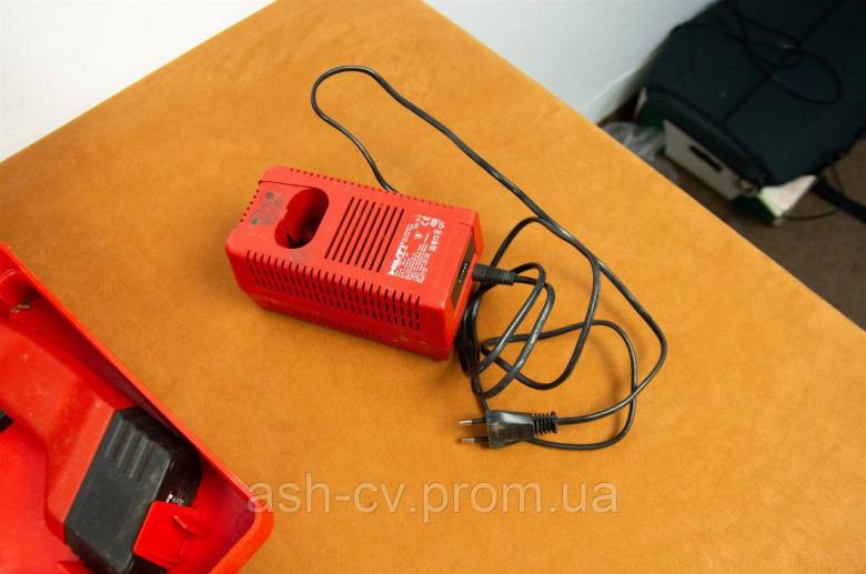 Шуруповерт, HILTI, TCD 12, Потрібна заміна акумулятора - фото фото фото 3