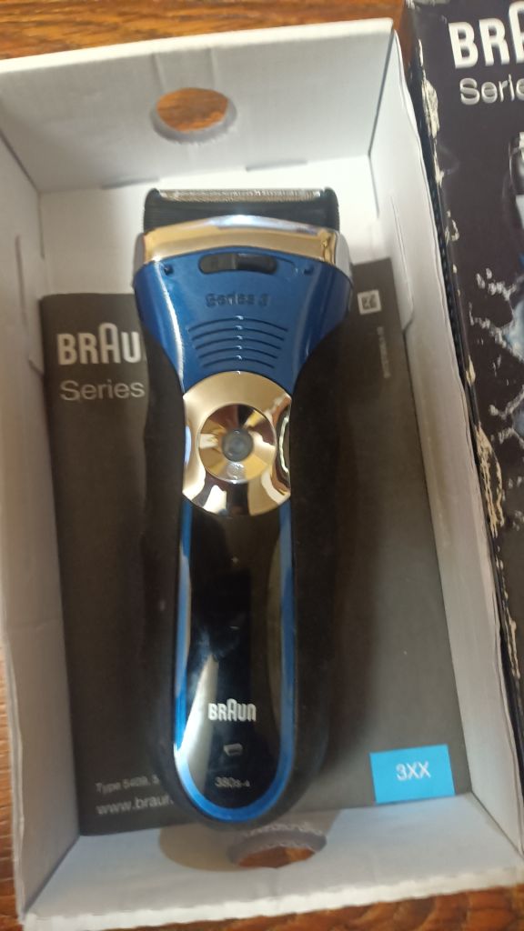 Електробритва Braun Series 3, б/у - фото фото фото 1