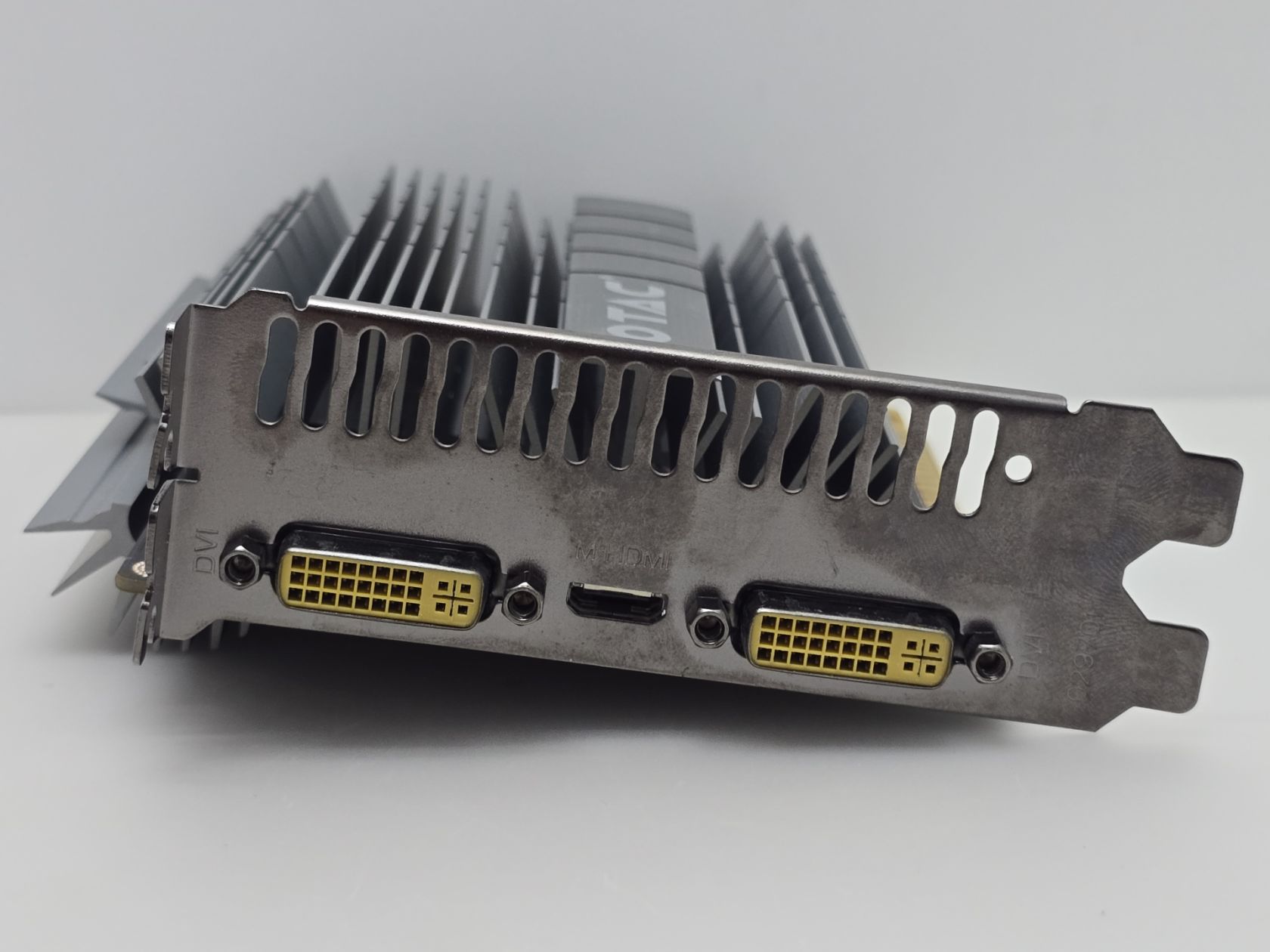 Відеокарта ZOTAC GeForce GT 630 1GB  (GDDR3,64 Bit,HDMI,PCI-Ex,Б/у) - фото фото фото 1