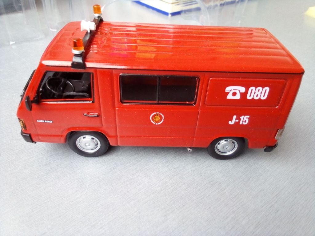 MERCEDES-BENZ MB180 ZARAGOZA FIRE Altaya 1/43 - фото фото фото 3