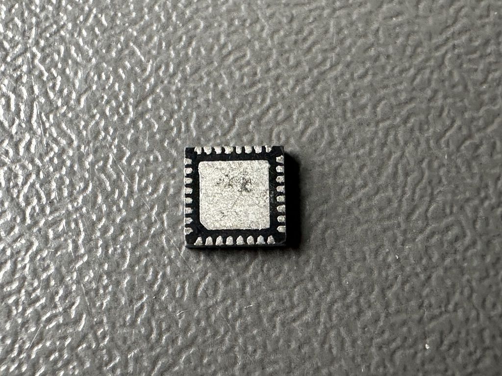 Мікросхема Intersil ISL9538BHRTZ    (ISL9538BH) Original - фото фото фото 2