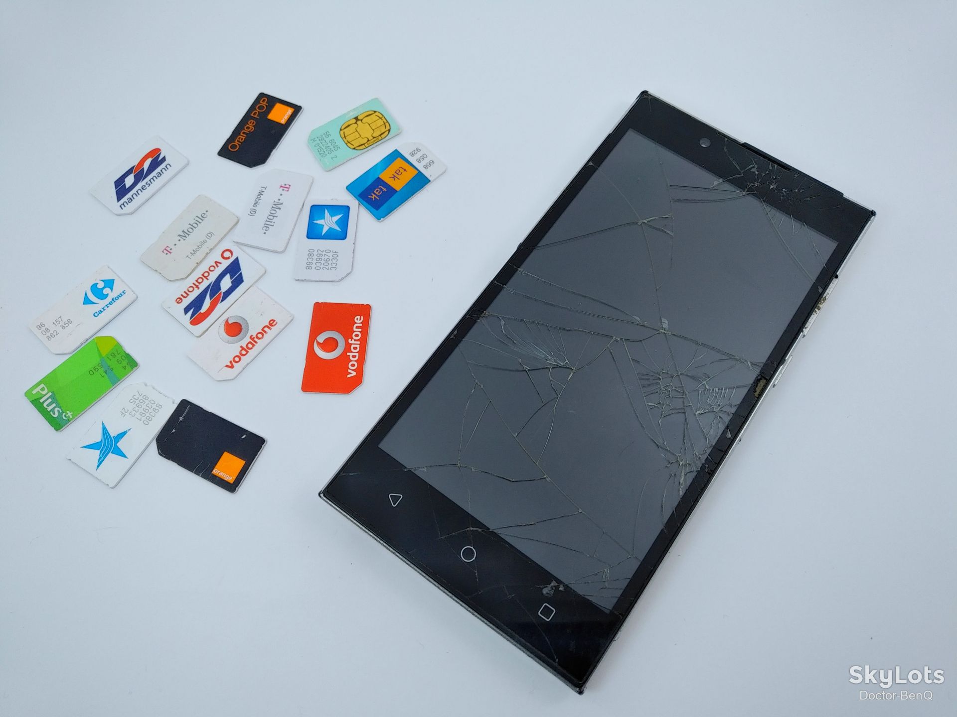 Смартфон MyPhone CUBE LTE - фото фото фото 1