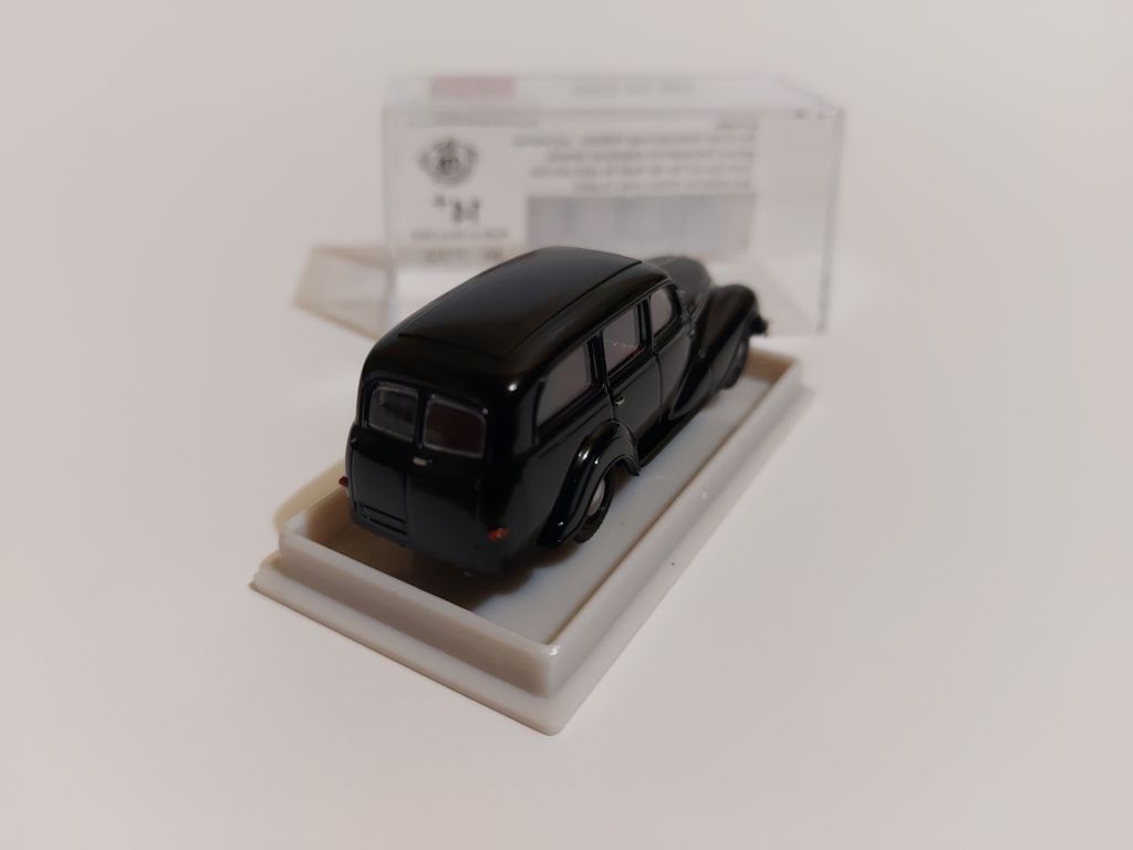 Brekina 1:87 EMW 340 Kombi, black - фото фото фото 3