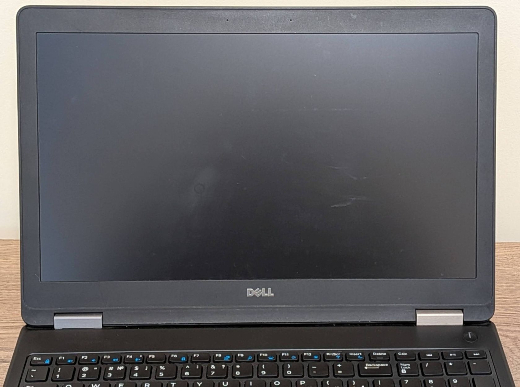 Ноутбук Dell Latitude 5570 i5-6300HQ - фото фото фото 8