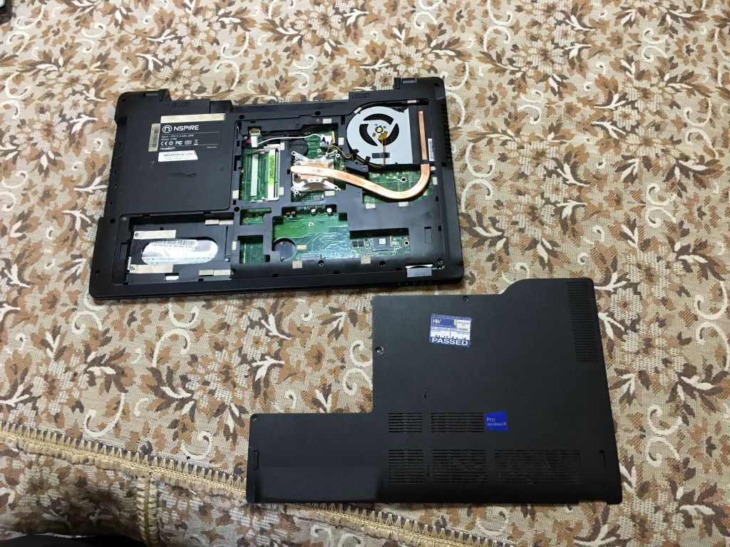 ноутбук NSPIRE C15B NOVATECH на части - фото фото фото 1