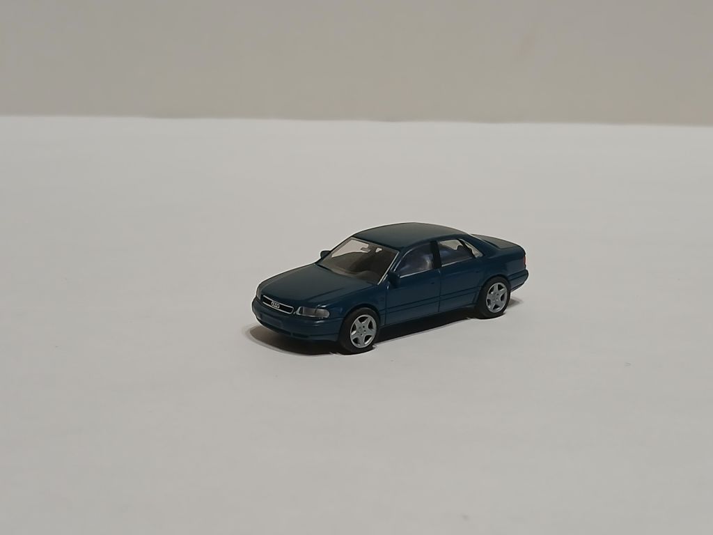 Автомобіль AUDI  A8. RIETZE 1:87 H0  (11710) . - фото фото фото 0