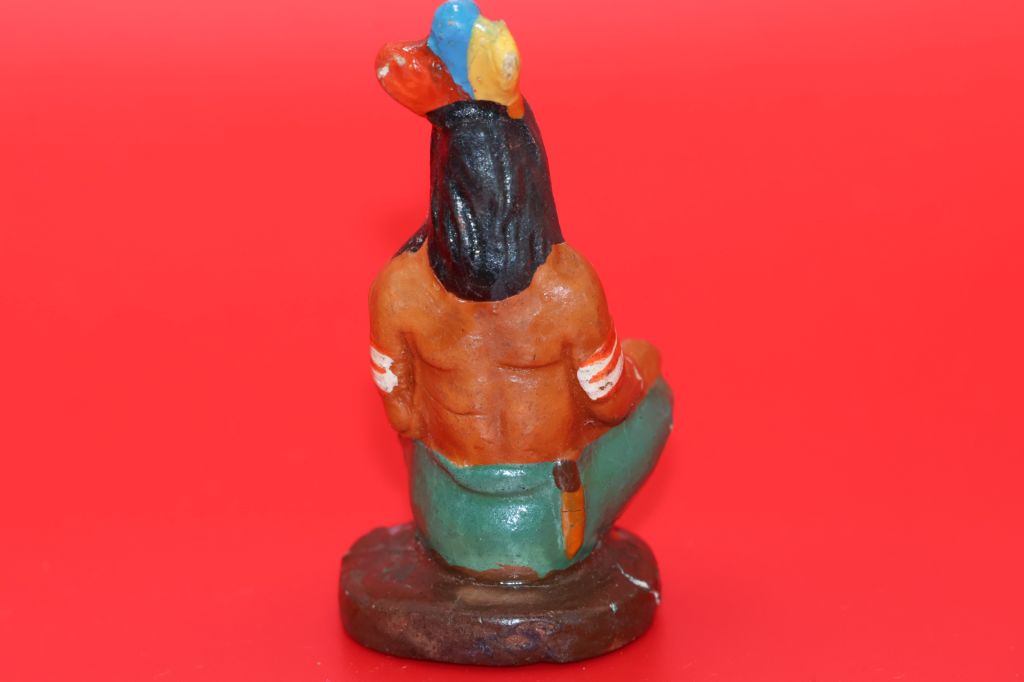 ІНДІАНЕЦЬ ЩО СИДИТЬ индеец BAYER 70-75мм ГДР  (масса-композит) - фото фото фото 1