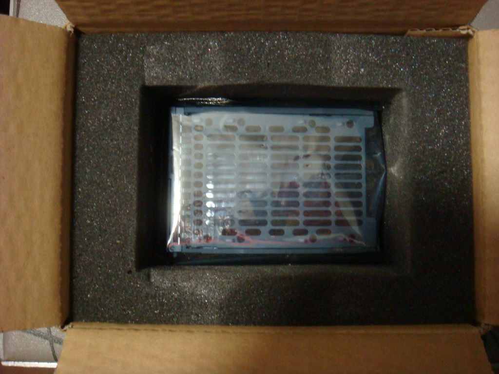 Салазки для серверов SUN    (541-3004-03)  2.5"  SMALL FORM FACTOR SFF HOT PLUG - фото фото фото 2