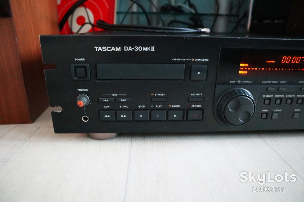 Проигрыватель Tascam DA30 MK2 DAT Recorder - фото фото фото 1
