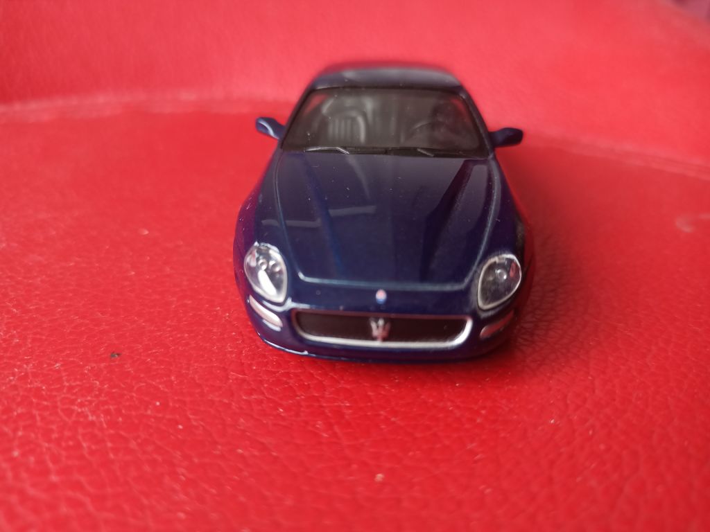 MASERATI  COUPE  1:43  DeAgostini - фото фото фото 0