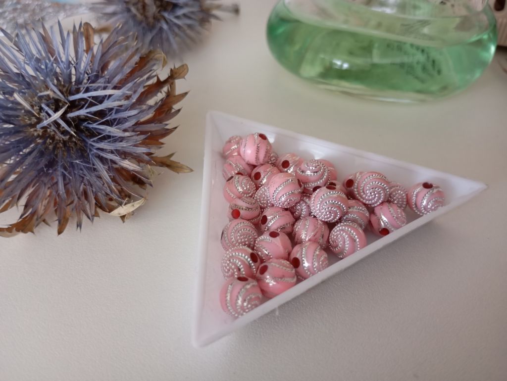Намистини з різбленням 20 шт 8 мм рожеві - фото фото фото 2