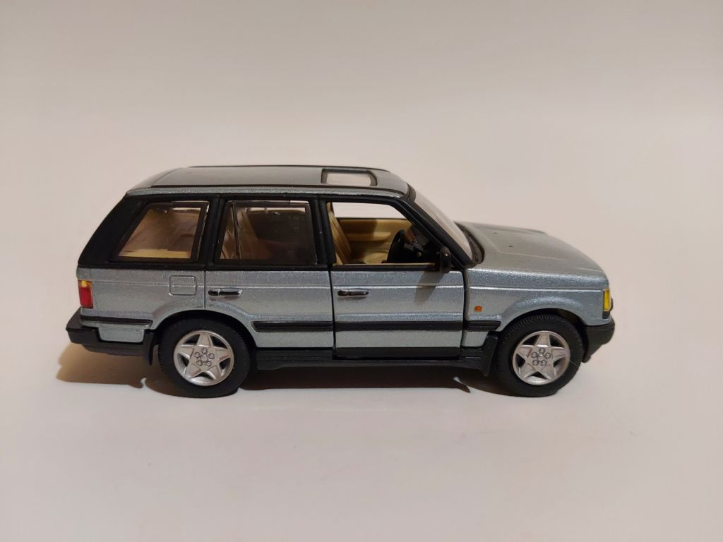 Hongwell Cararama 1:43 Range Rover 4.6 HSE - фото фото фото 3