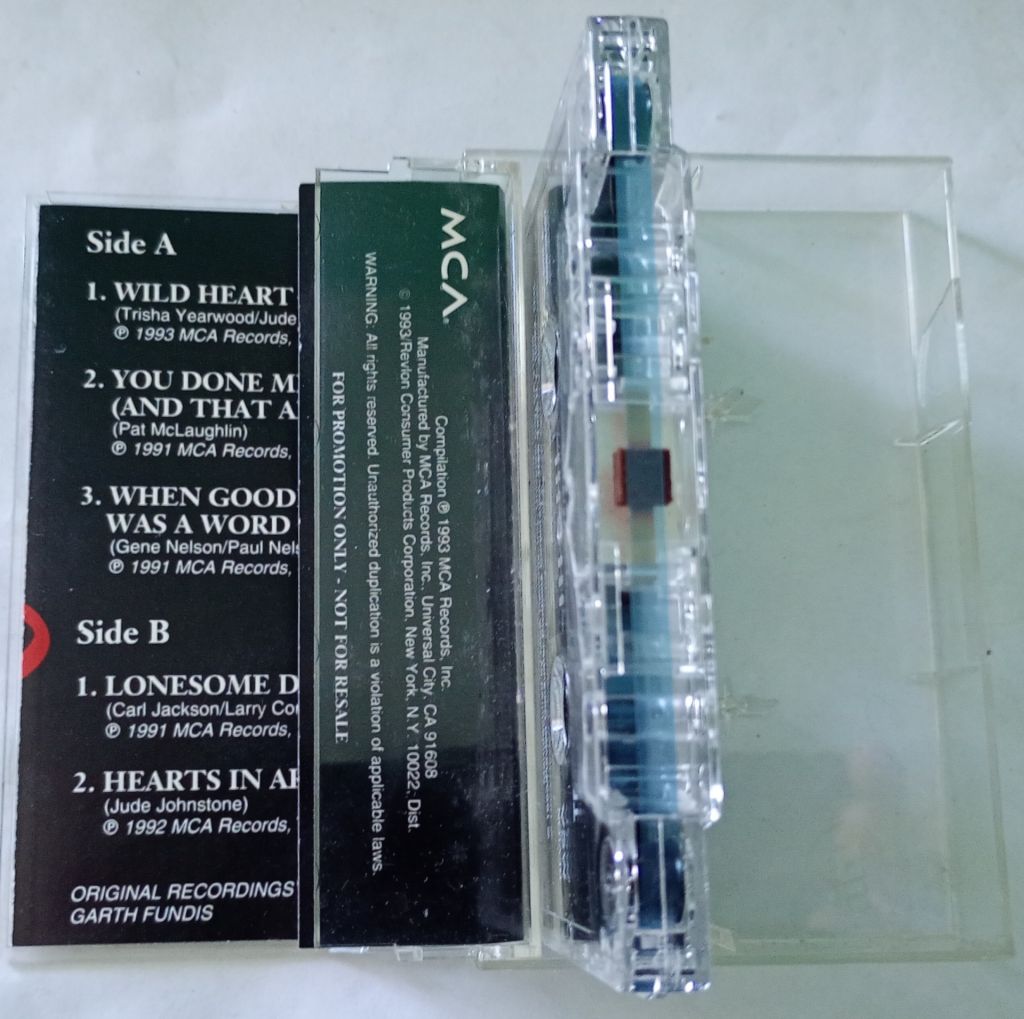 TRISHA YEARWOOD Limited Edition.  Cassette US - фото фото фото 2