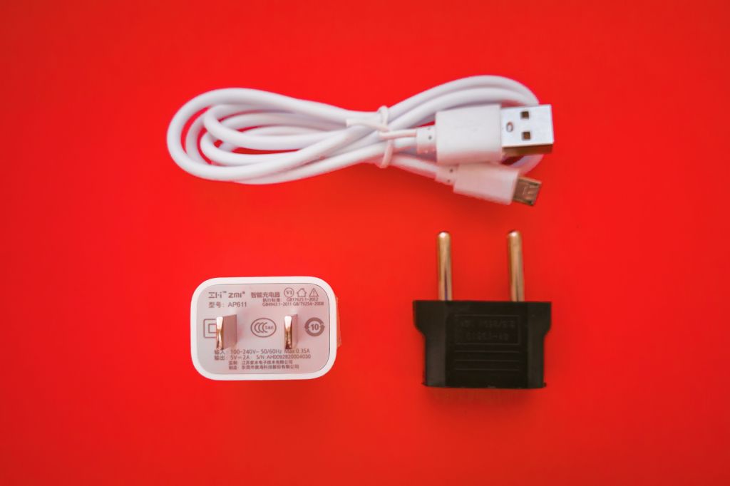 Зарядное Новое Xiaomi ZMI AP611 USB Зарядка 5V 2A - фото фото фото 1