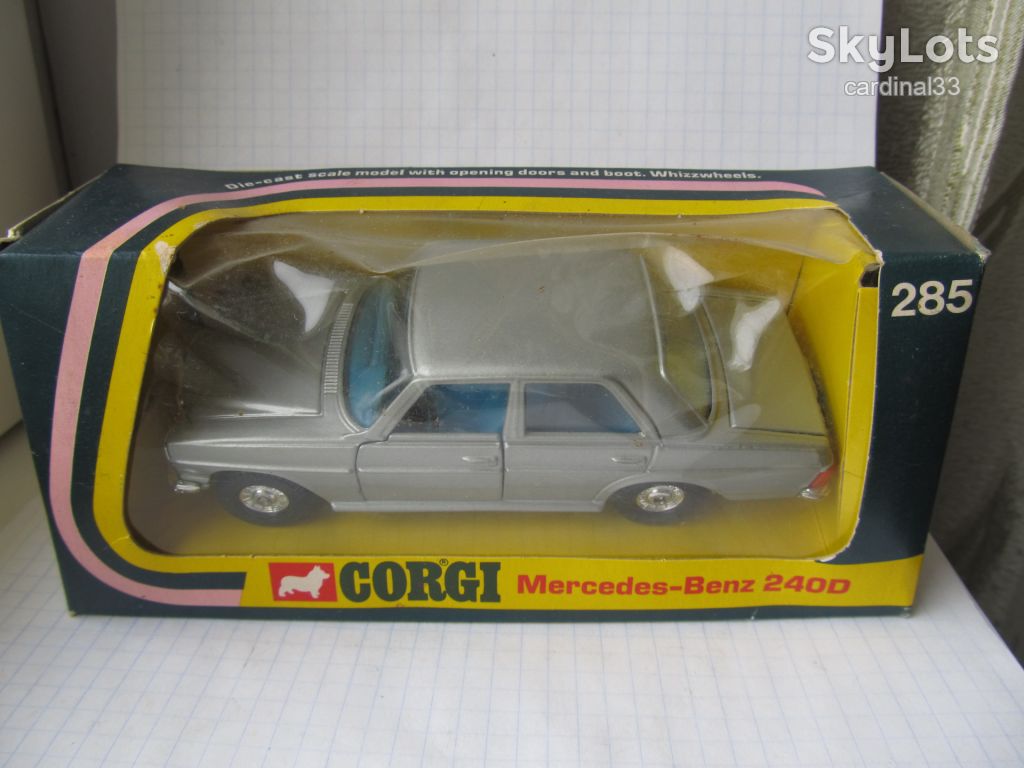Corgi. Mersedes-Benz 240D - фото фото фото 6