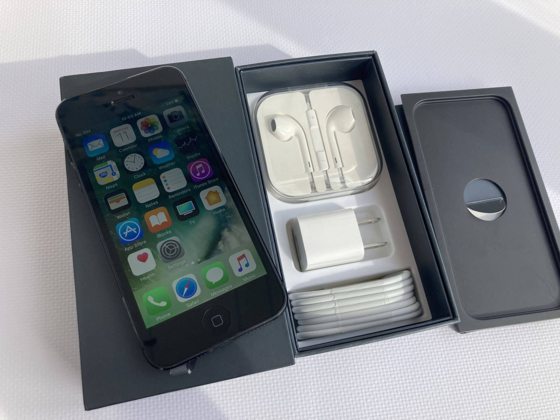 Apple iPhone 5 Black 32 Gb  (A1428) Neverlock Стан Нового - фото фото фото 0