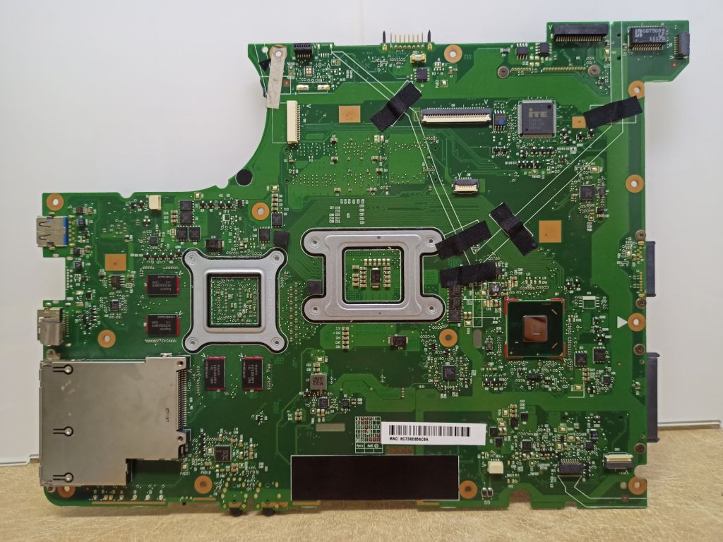 НЕ РОБОЧА Материнська плата Fujitsu LifeBook NH751 код НР081 - фото фото фото 4