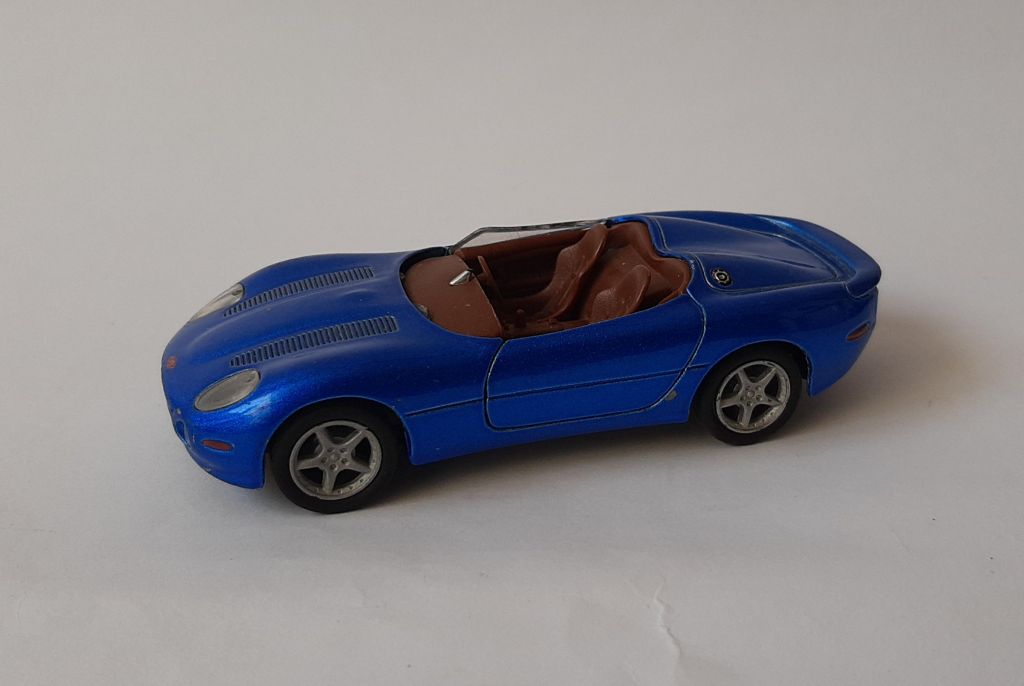 Модель Jaguar XK 180, WELLY, масштаб 1:43. номерная. - фото фото фото 2