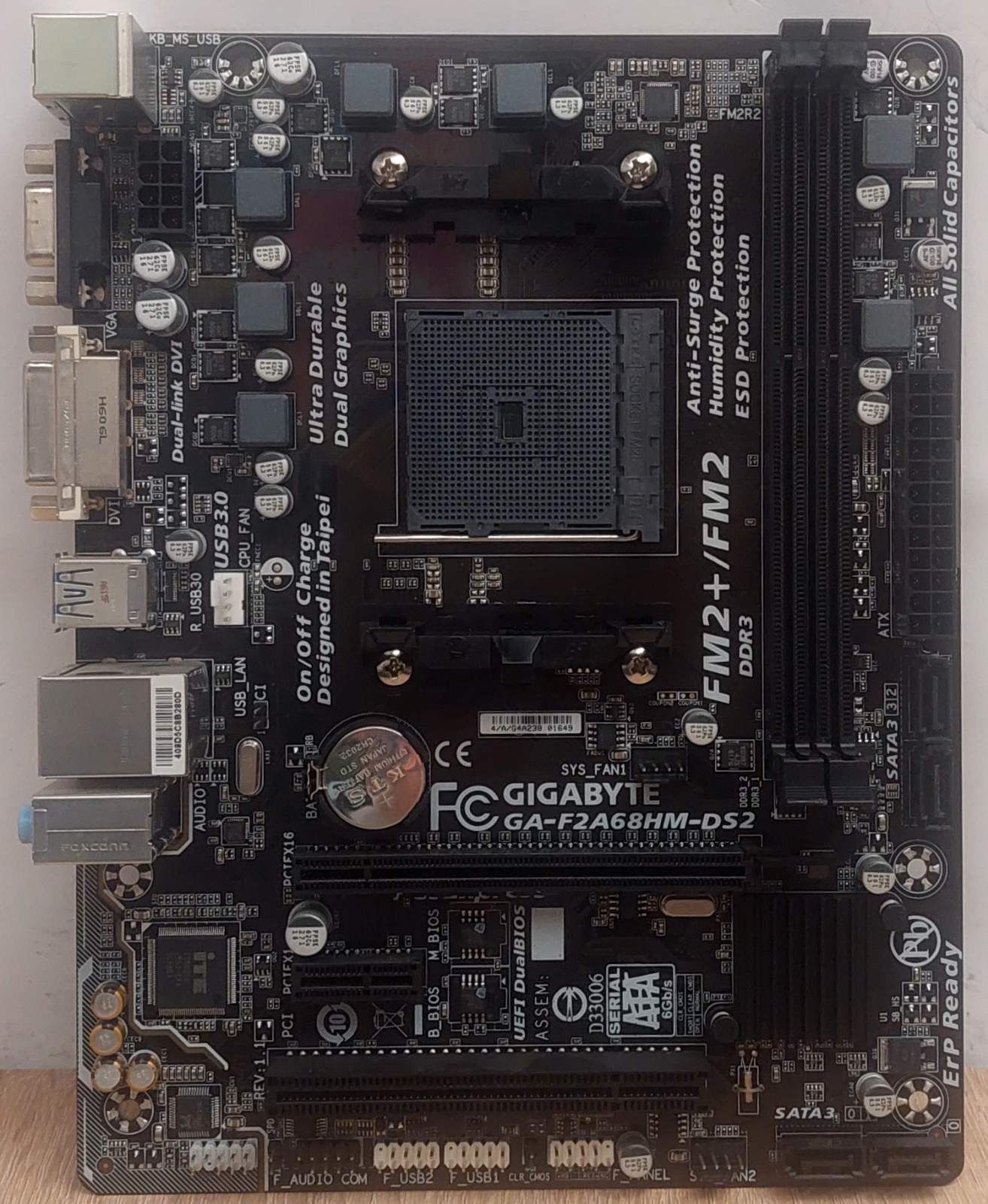 Материнська плата  Gigabyte GA-F2A68HM-DS2  /Socket FM2/Socket FM2+/MicroATX/2 x DDR3 б/в - фото фото фото 2