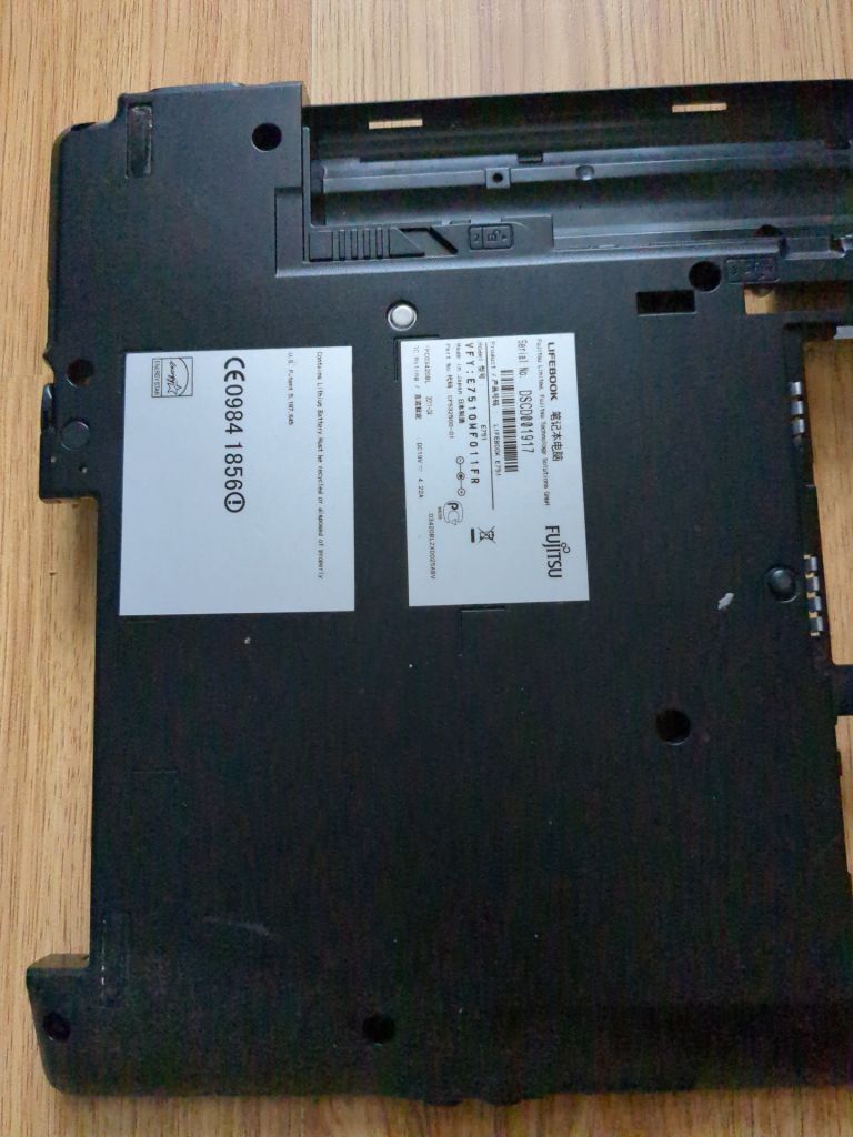 Дно нижня частина корпусу Fujitsu LifeBook E751 - фото фото фото 2