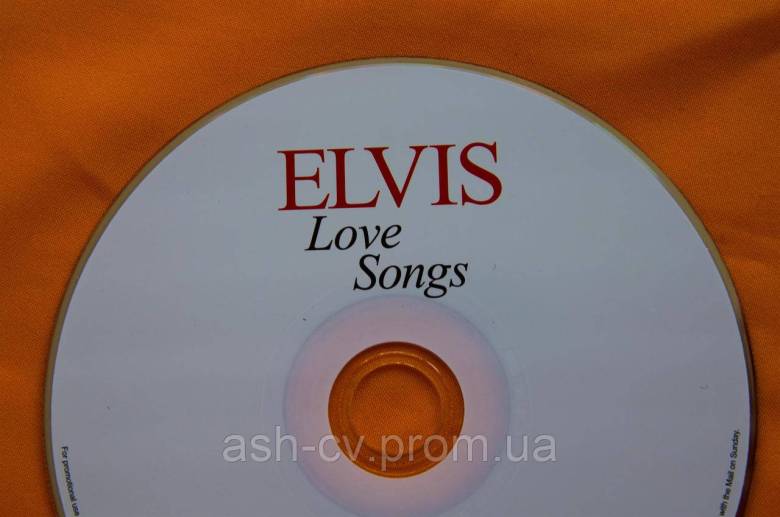 Музичний диск CD. ELVIS PRESLEY - Love Songs - фото фото фото 1