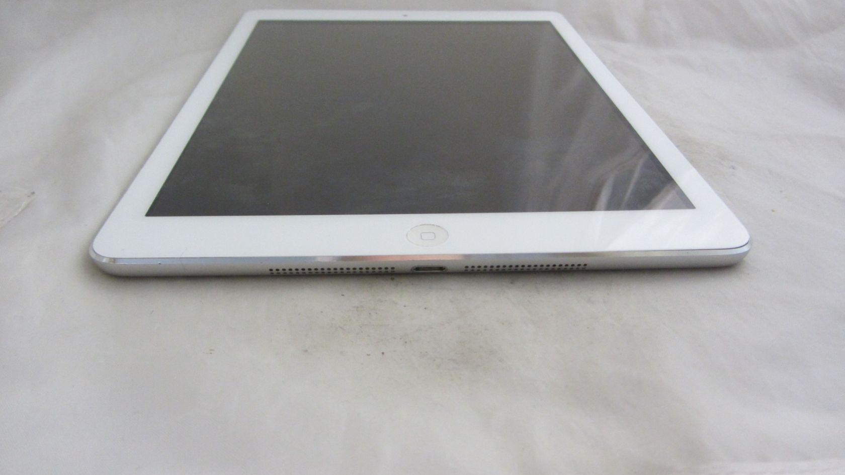 Apple iPad Air 1 White - фото фото фото 1