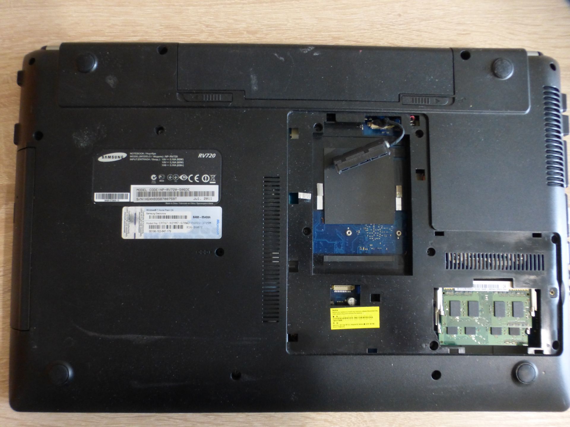 Samsung NP-RV720 17" I3-2310 4гб DDR3 - фото фото фото 3
