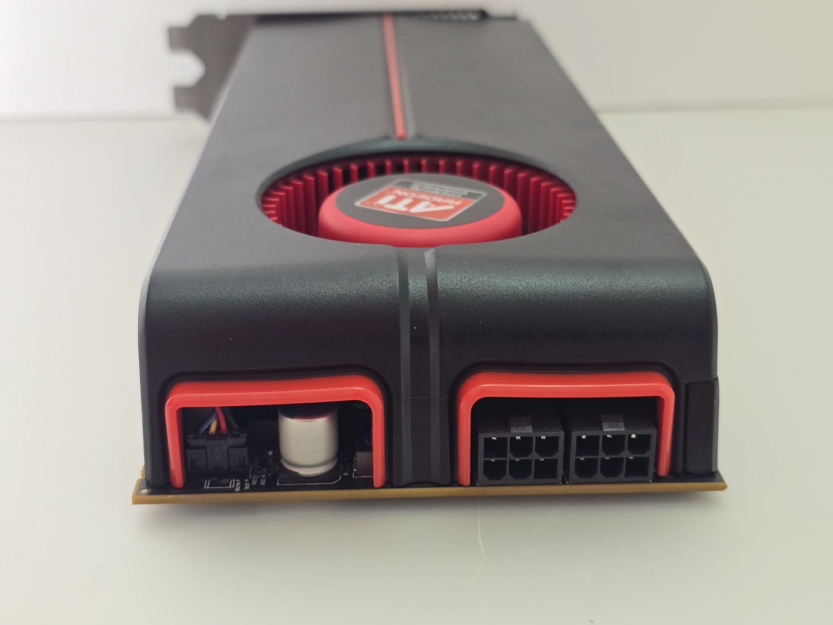 Відеокарта ATI Radeon HD 5850 1GB     (1GB,GDDR5,256 Bit,HDMI,PCI-Ex,Б/у) - фото фото фото 1