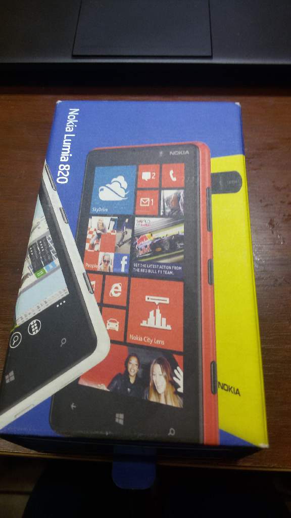 Nokia lumia 820 коробка - фото фото фото 0