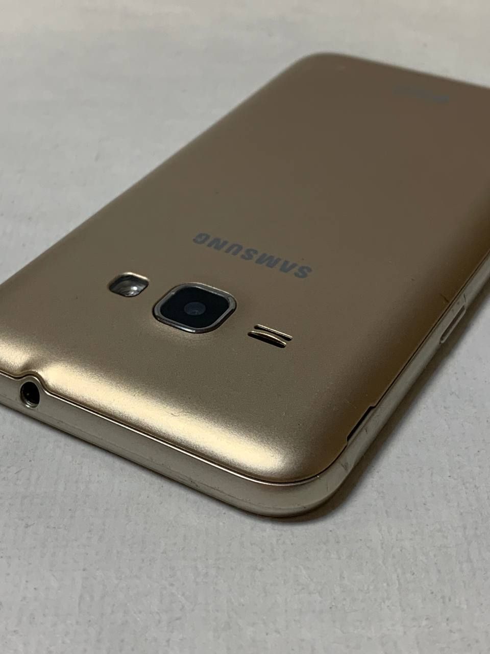Samsung Galaxy J1 2016 SM-J120H - фото фото фото 4