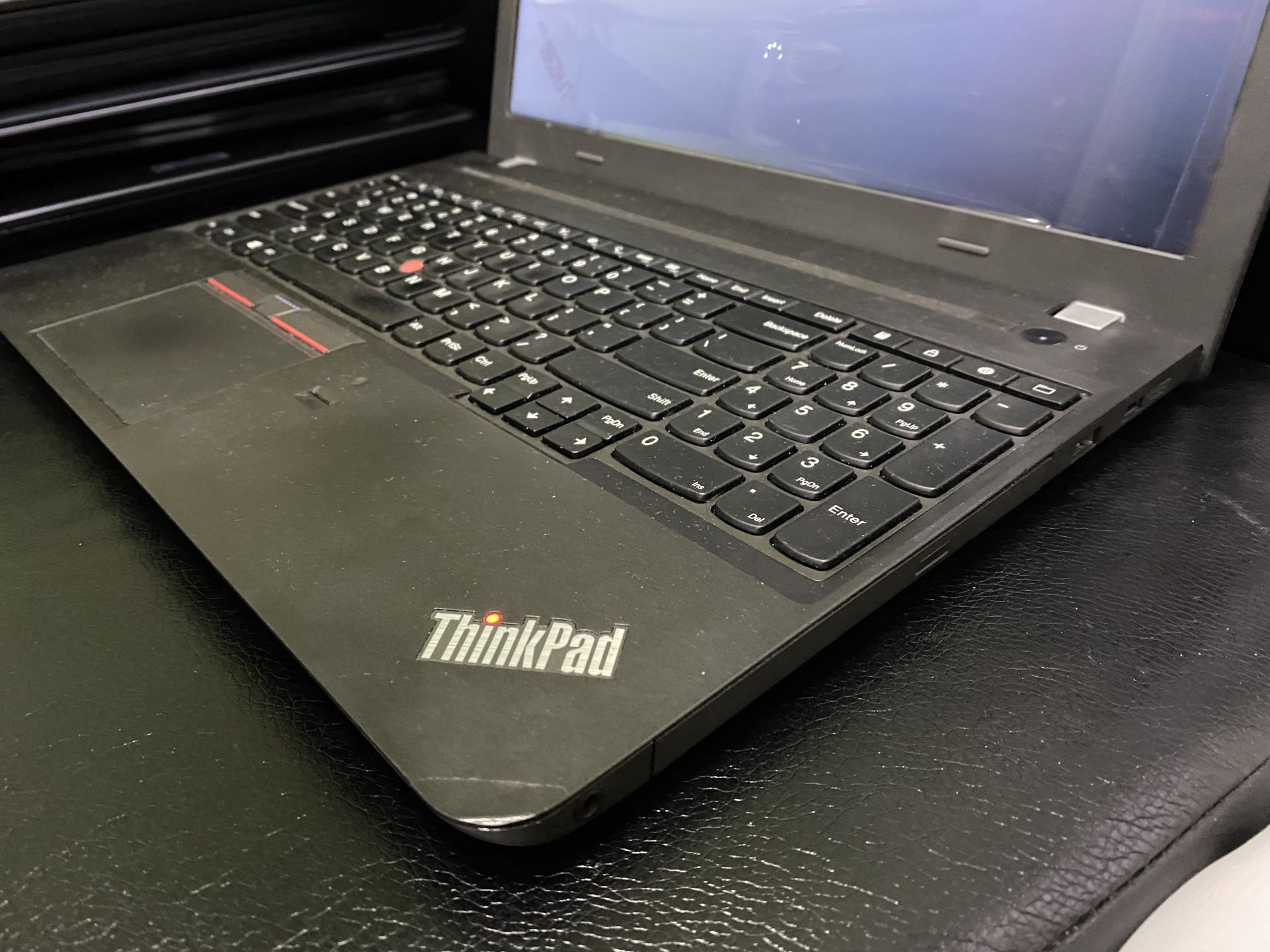Lenovo E550 FULL IPS/i5-5200u/4GB/128SSD/Intel HDD - фото фото фото 1
