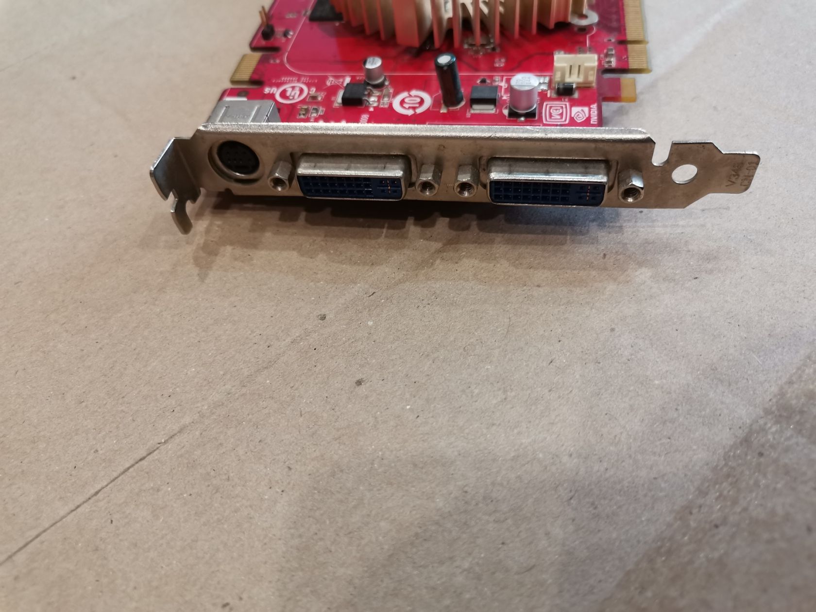 Видеокарта MSI NX8600GT-T2D256E-OC GDDR3 PCI Express x16 - фото фото фото 1