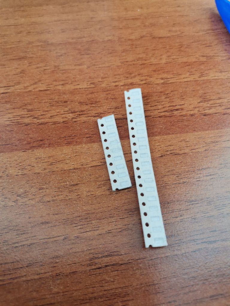 Резистор SMD1206 20Ом 20R0 - фото фото фото 3