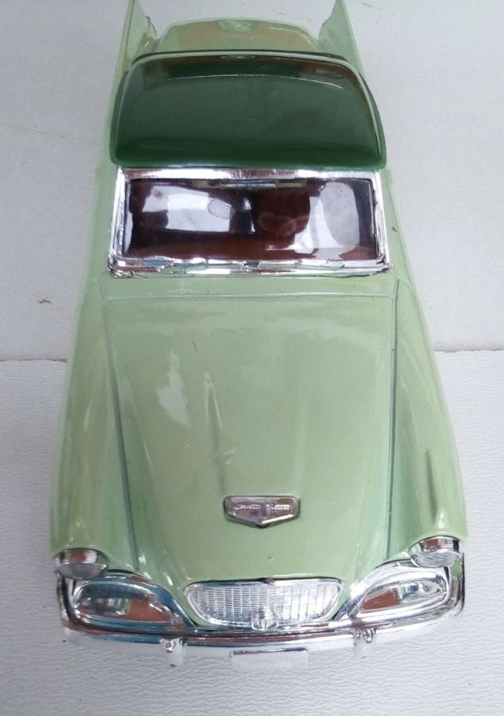 Studebaker Silver Hawk Hard Top 1957 by Solido  1/43 - фото фото фото 5