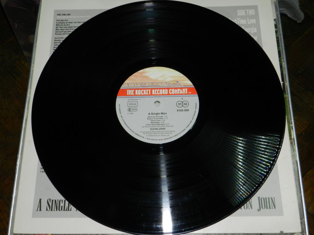 LP   Elton John - A Single Man - фото фото фото 2