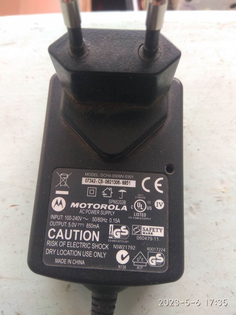 Оригінальна зарядка для моб телефонів Motorola miniusb - фото фото фото 1
