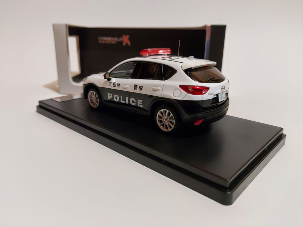 Premium X 1:43 Mazda CX-5, Japanese Police  (2013) - фото фото фото 3