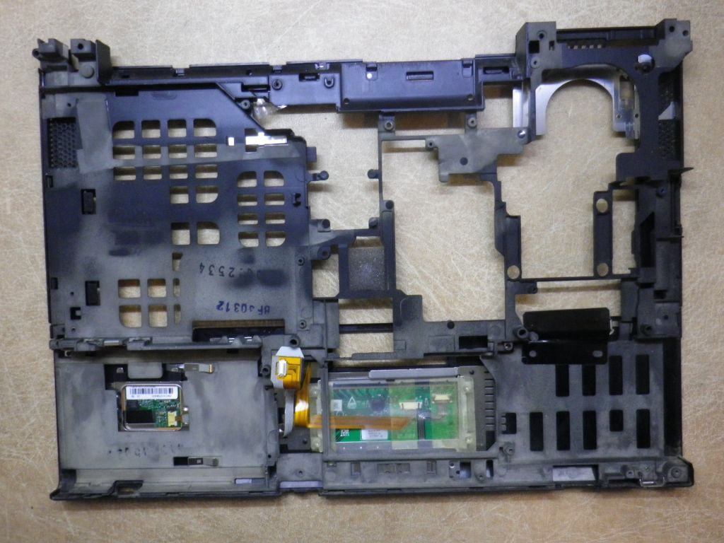 Б/У Топкейс для ноутбука Lenovo ThinkPad T400 - фото фото фото 1