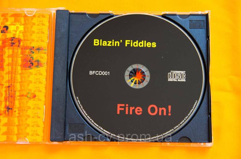 Музичний диск CD. BLAZIN FIDDLES - Fire On - фото фото фото 4