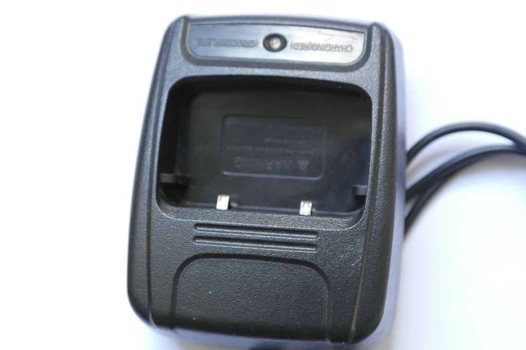 Настольная зарядная база Baofeng BF-888S USB - фото фото фото 1