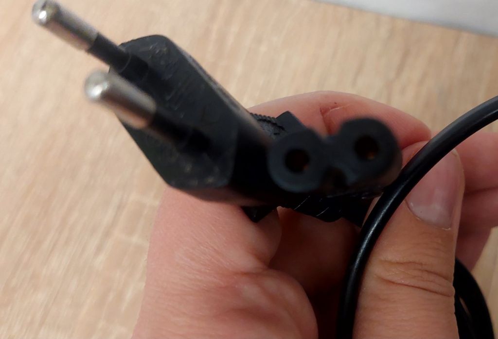 Оригінальний кабель для зарядки ноутбука Well Shin WS-006  2-Pin  2.5A 250V б/в / код.6445 - фото фото фото 2