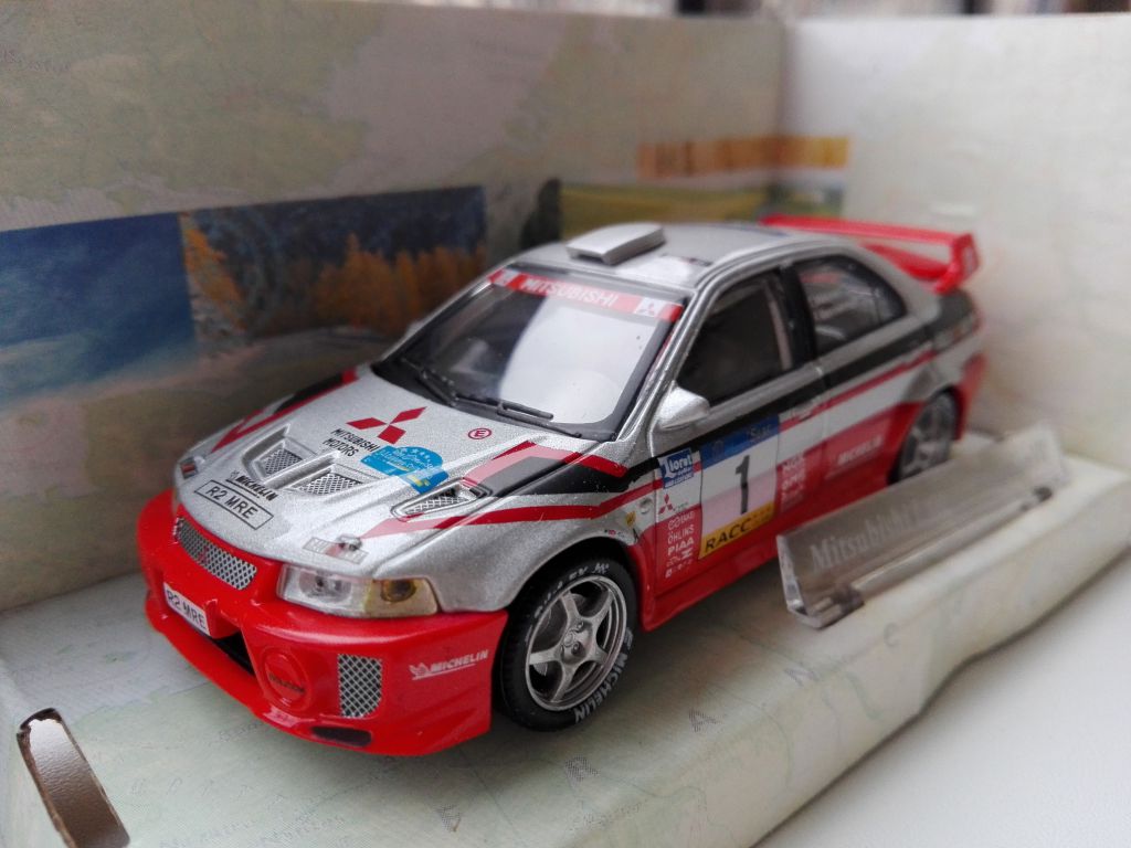 1/43 MITSUBISHI LANCER EVOLUTION VI. Cararama. - фото фото фото 3