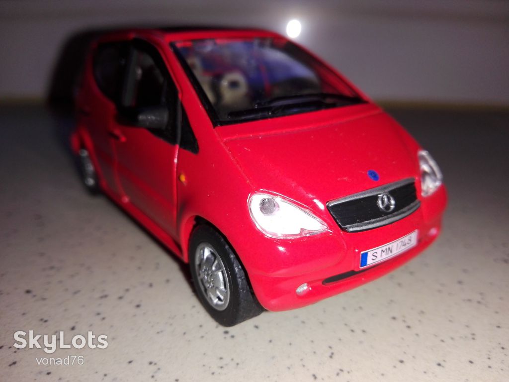 1/43 MERCEDES-BENZ A-CLASS. CARARAMA. - фото фото фото 1