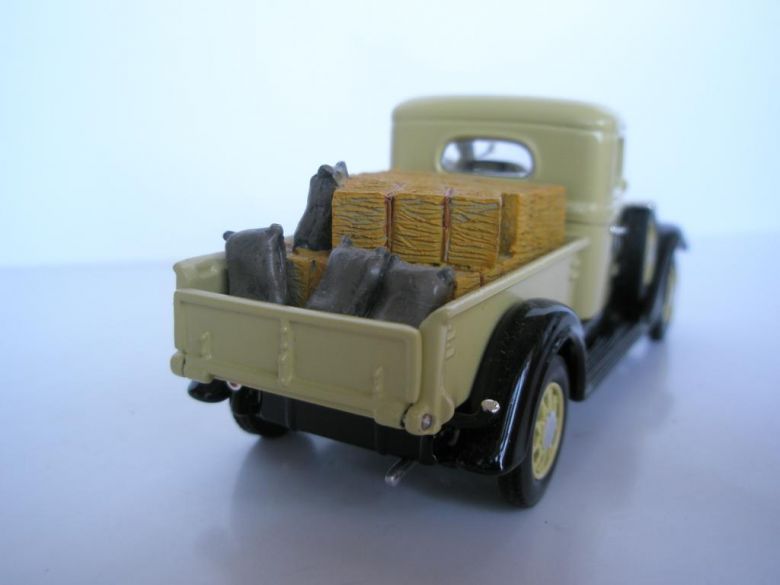 International C-Series 1934. Matchbox  YYM38039.   -1944- - фото фото фото 6