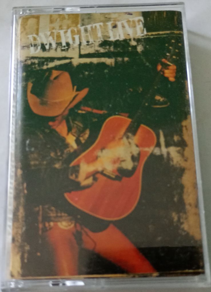 DWIGHT YOAKAM Dwight Live.  Cassette  US - фото фото фото 0