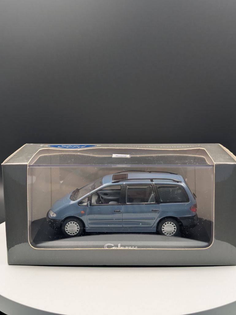 Ford Galaxy Minichamps 1:43 - фото фото фото 0