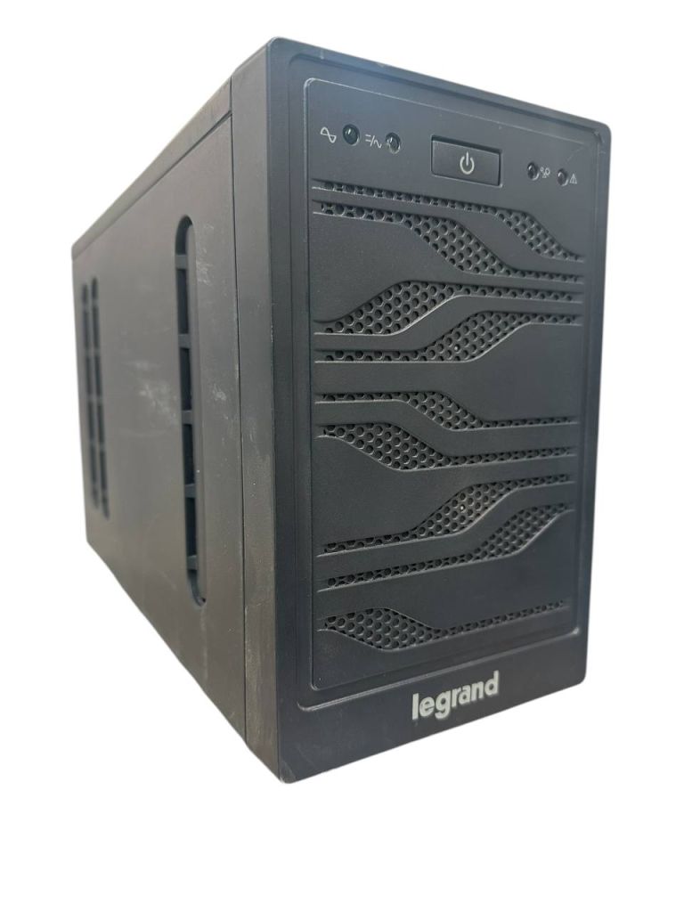 ДБЖ / Legrand Niky / 1кBA IEC /. USB / без АКБ    (б/в) / код.ибп7 - фото фото фото 0